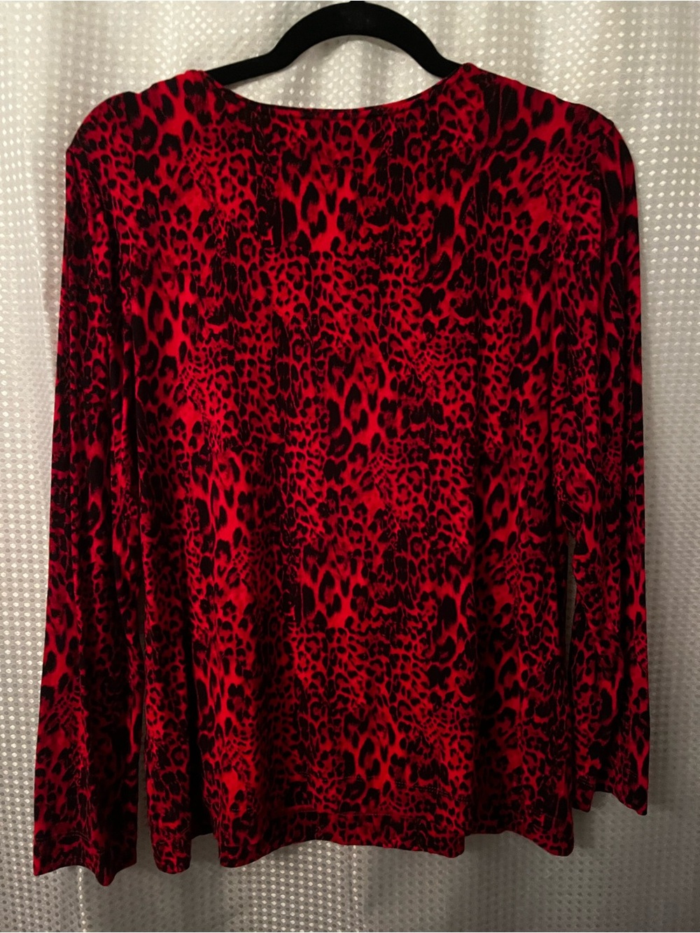 Chico's Red and Black Leopard Print Long Sleeve Layering Tee - Picture 3 of 3